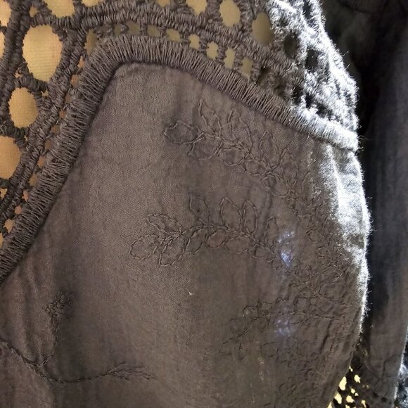 Taylor & Sage Woman's S Cotton Blue Crochet Lace Boho Top With 3/4 Sleeves - Picture 9 of 9